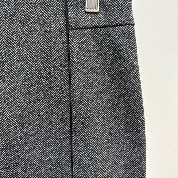 Ann Taylor Women’s Skirt 4 Black/Grey Herringbone Pattern Pencil Skirt NWOT - Picture 2 of 7
